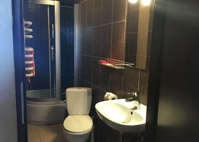 Etiuda Quarto em Acomodações Particulares *