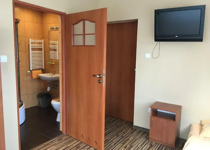 Etiuda Quarto em Acomodações Particulares *